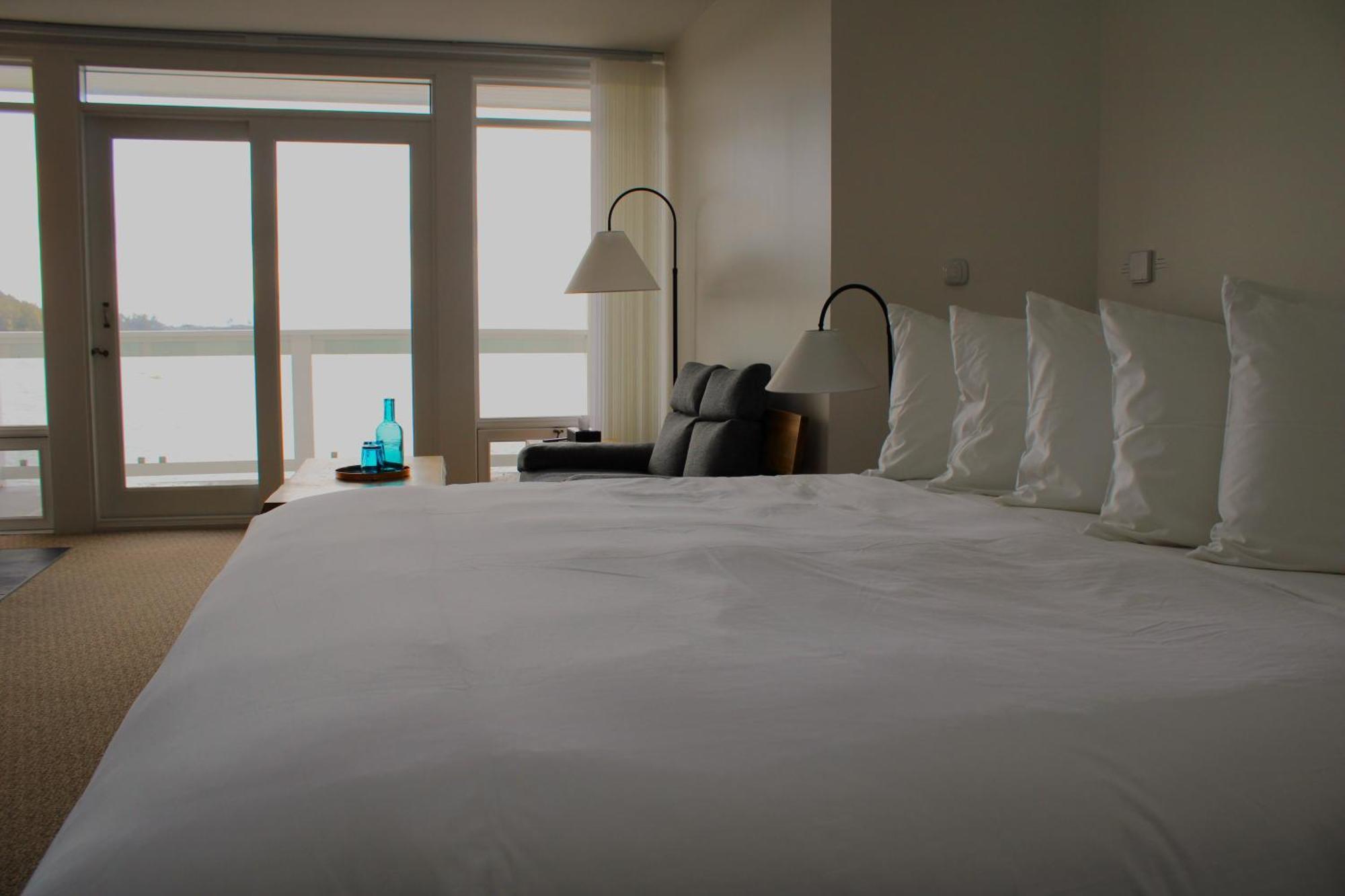 Sooke Harbour House Hotel Екстериор снимка