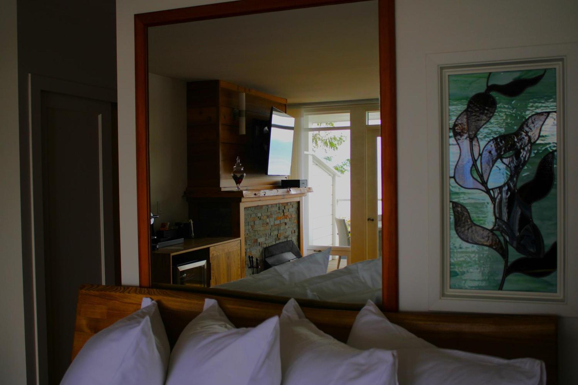 Sooke Harbour House Hotel Екстериор снимка