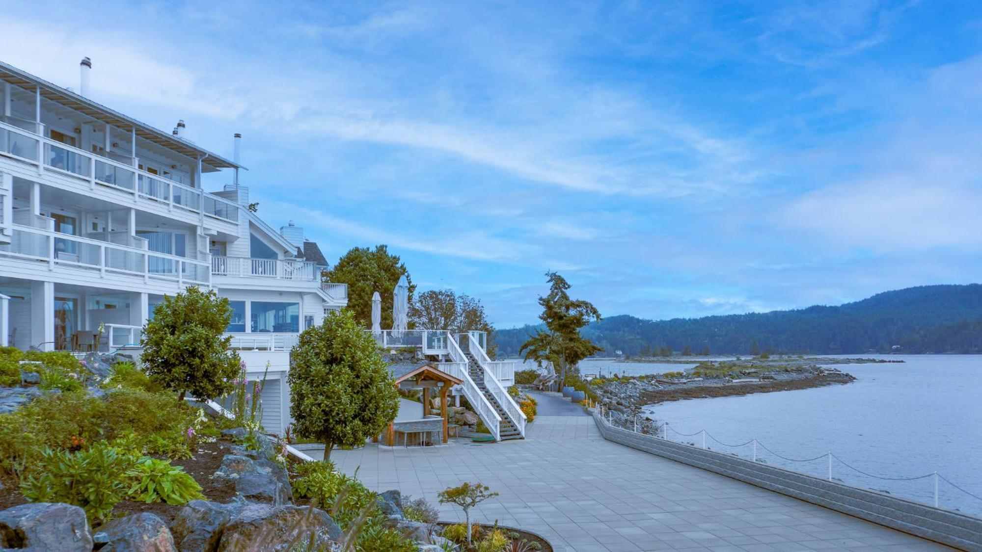 Sooke Harbour House Hotel Екстериор снимка