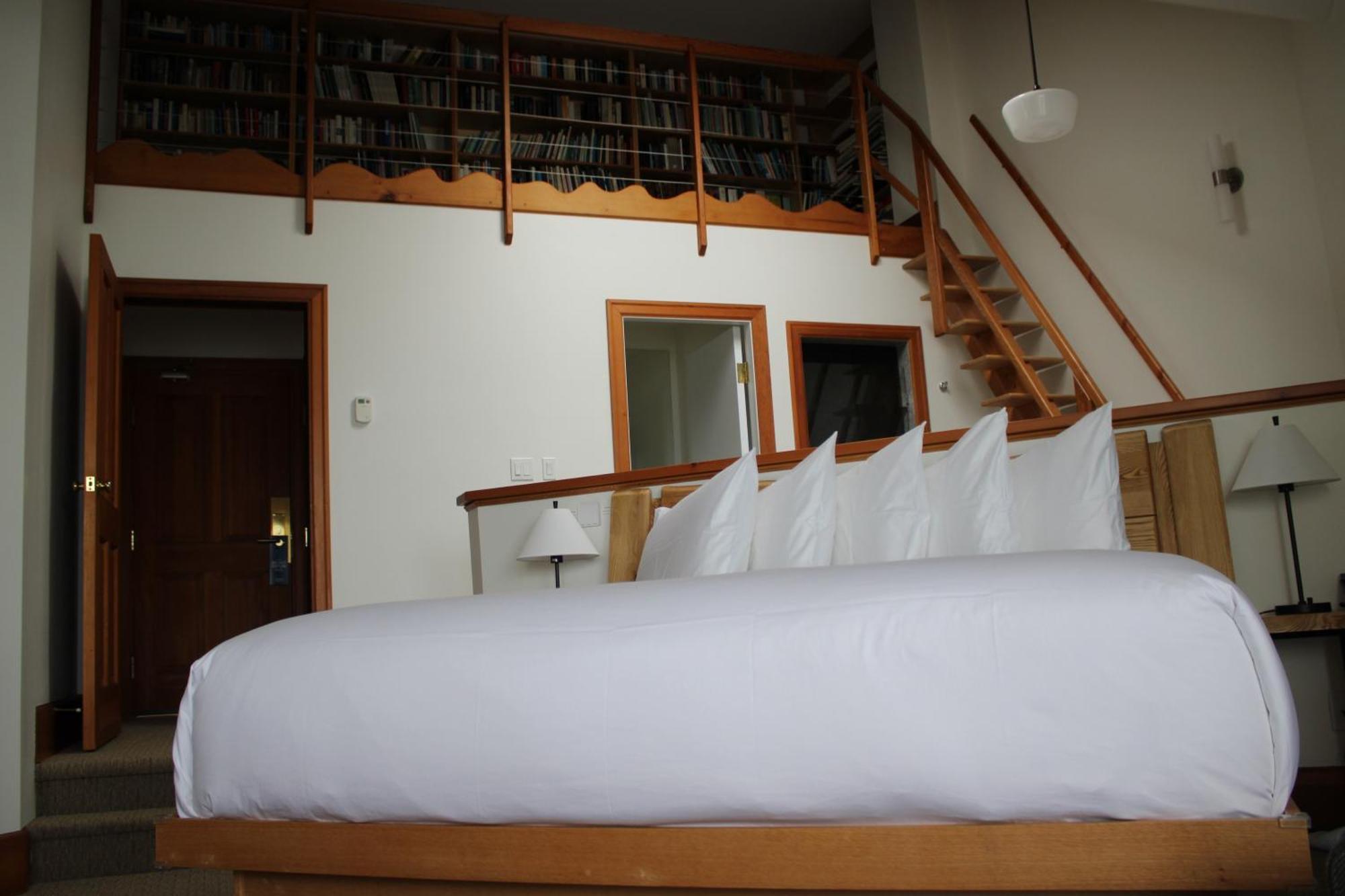 Sooke Harbour House Hotel Екстериор снимка